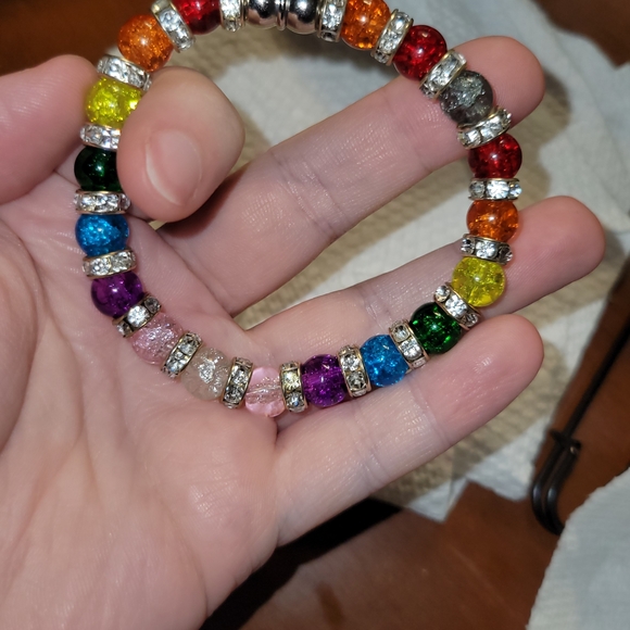 Handmade Rainbow Beaded Memory Wire Pride Bracelet Vintage Crackle Beads Love - Picture 4 of 5